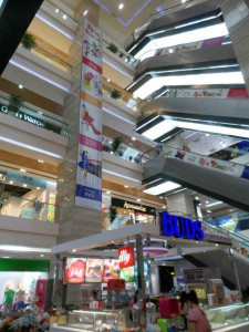 What to take to Vietnam - Shopping Centre