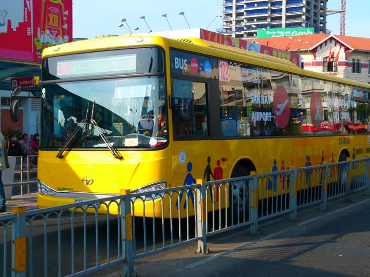Bus to Ho Chi Minh airport