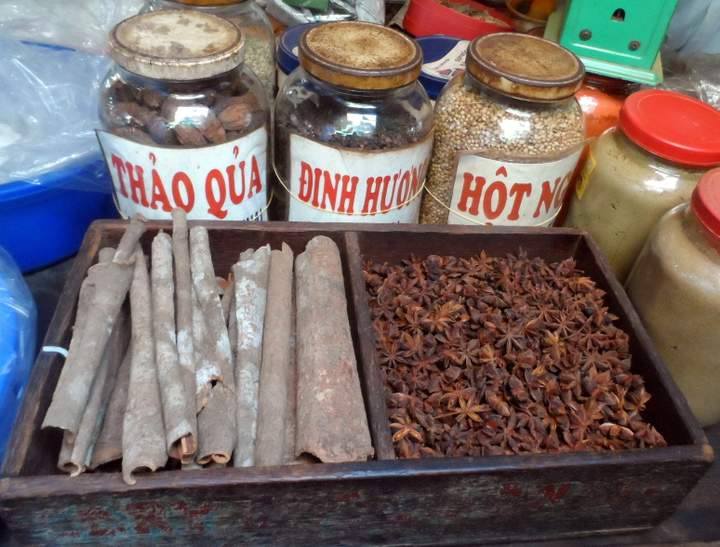 Saigon cooking school - street food tour
