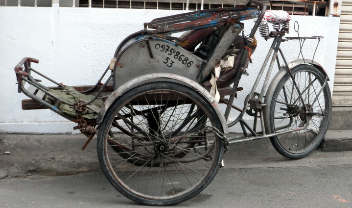 What to do in Saigon - Cyclo