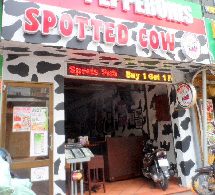 Spotted Cow Bar and Restaurant - Bui Vien St, HCMC